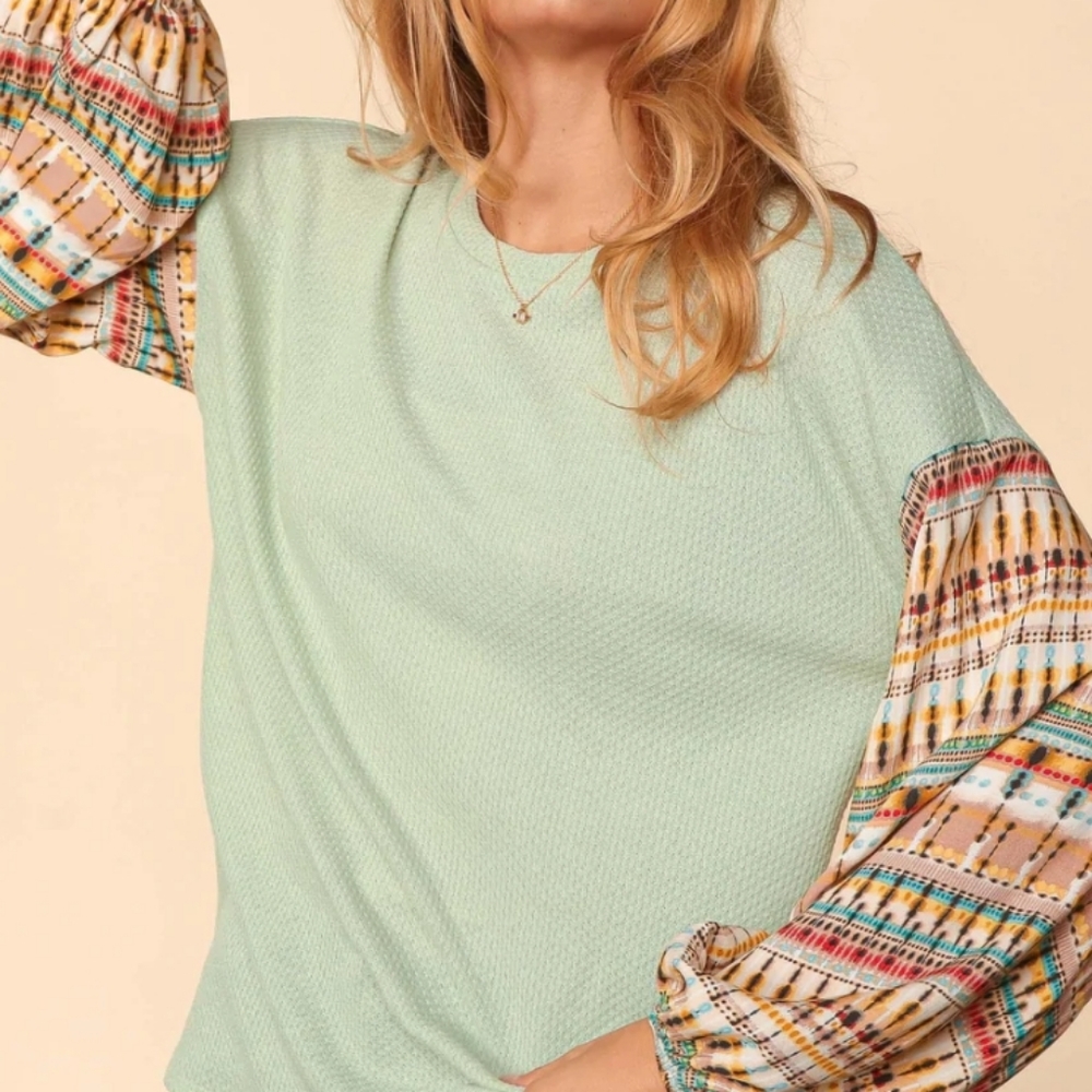 π New Bubble Sleeve Knit Top - Picture 3 of 4